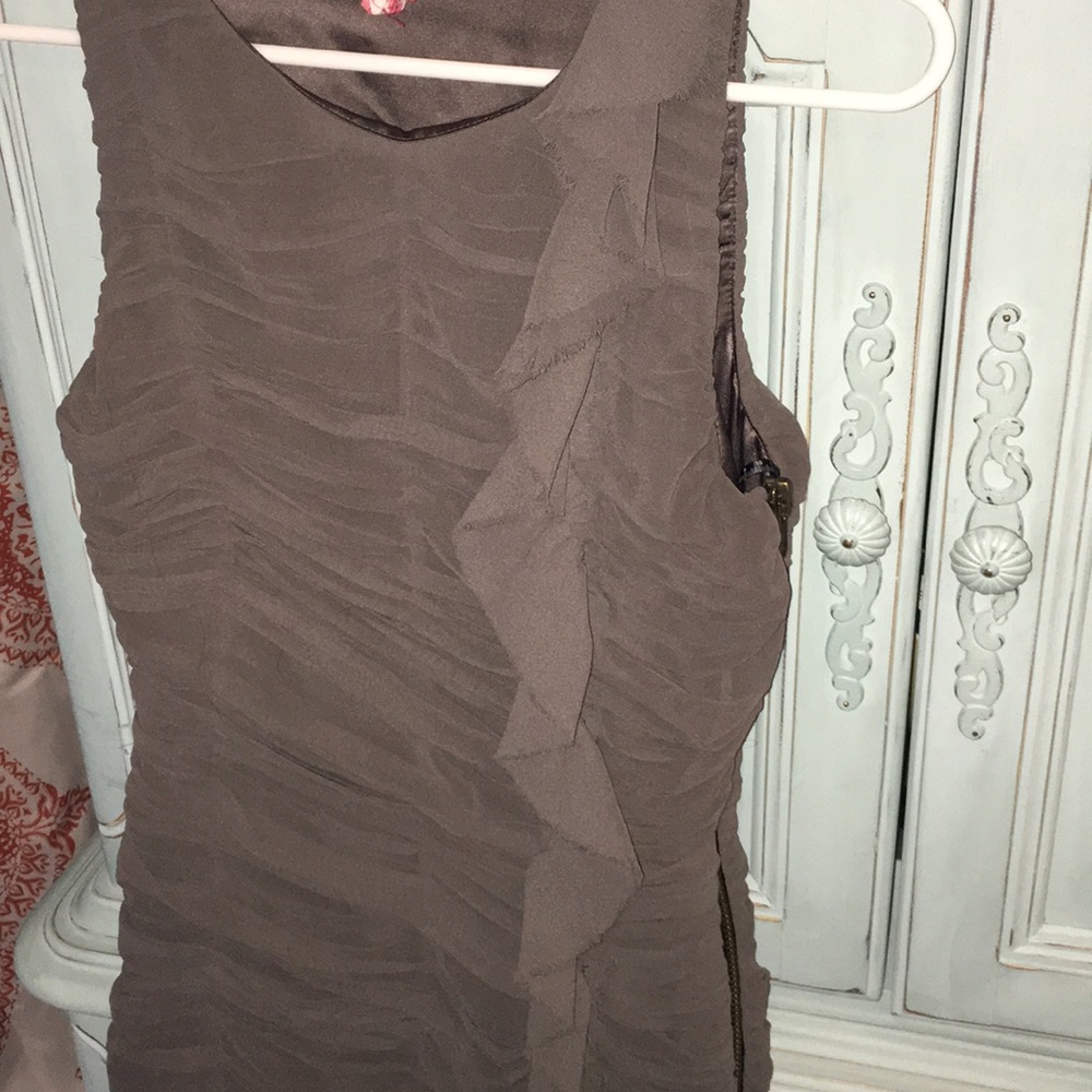 Olive Green fitted party dress! - Picture 3 of 4
